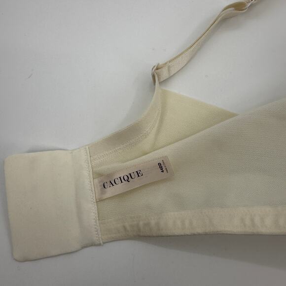 New CACIQUE Bra Adjustable Lightly Lined Underwire 44DD Cushioned Balconette - Picture 4 of 5